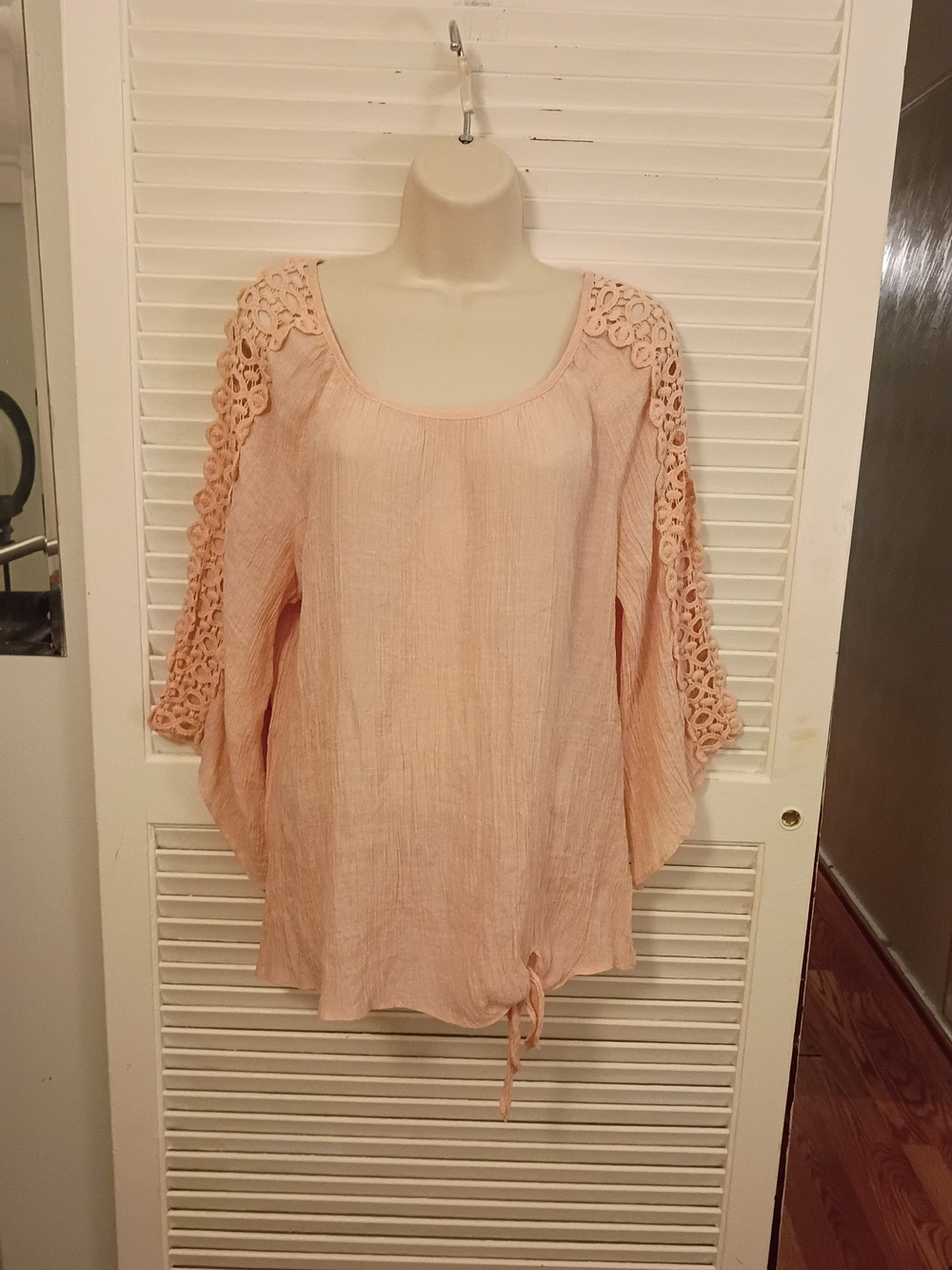 Perseption Concepts Bound Tunic Crochet Sleeve Tunic in Pink Like New